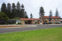 Hospitality Inn Esperance is ideally located just opposite the bay and a stroll to the centre of town
